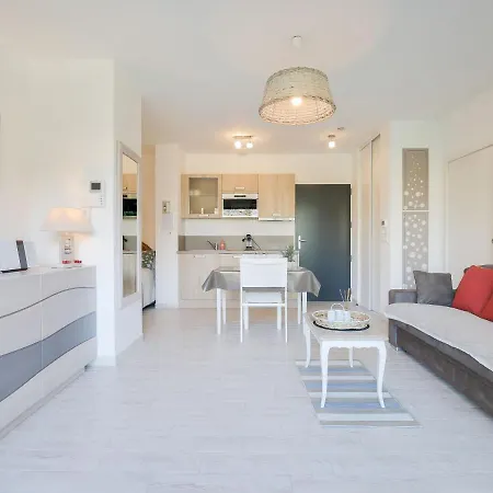 Les Jardins D'eyrac-2 By Interhome 아파트