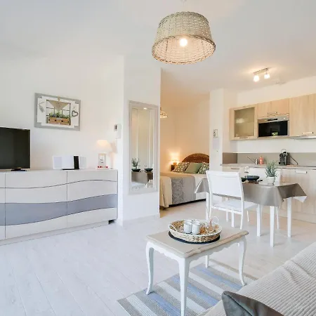 Les Jardins D'eyrac-2 By Interhome